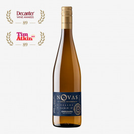   Vinedos Emiliana S.A. Вино  Novas Riesling 0,75 л напівсухе тихе біле (7804320739410)