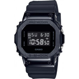   Casio GM-5600B-1ER