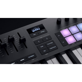   Novation Launchkey 61 MK4