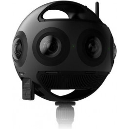   Insta360 Titan