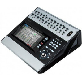   QSC TouchMix-30 Pro