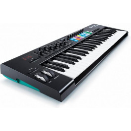   Novation Launchkey 49 MK2