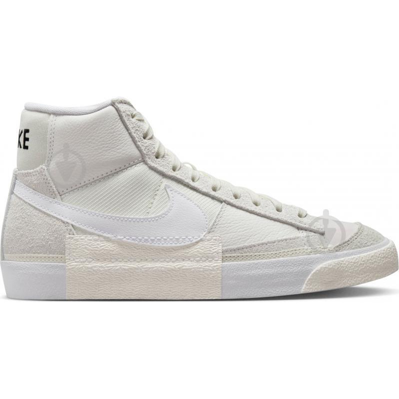 Nike Кросівки BLAZER "77 PRO CLUB DQ7673-003 р.44 бежевий - зображення 1