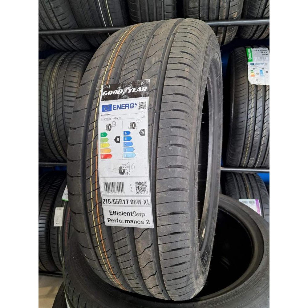 Goodyear EfficientGrip Performance 2 (215/55R17 98W) - зображення 1