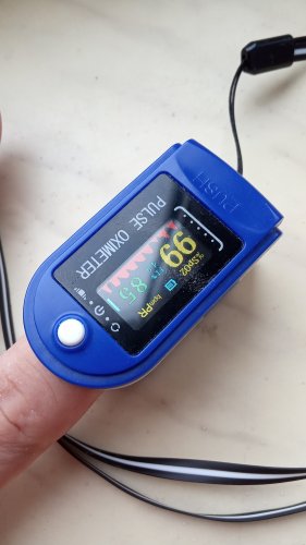Фото Пульсоксиметр  Finger Clip Pulse Oximeter JN P01 TFT Blue від користувача Banana XD
