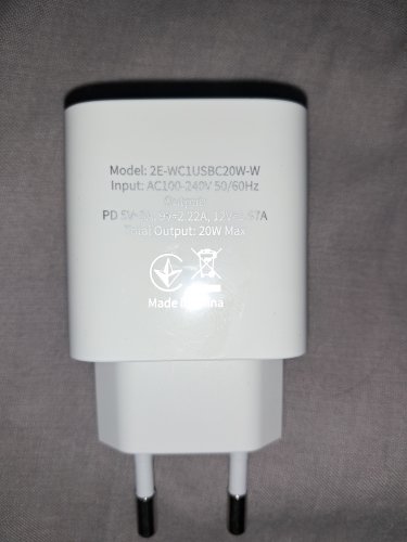 Фото Мережевий зарядний пристрій 2E USB-C Wall Charger 3A (2E-WC1USBC20W-W) від користувача Дмитро З