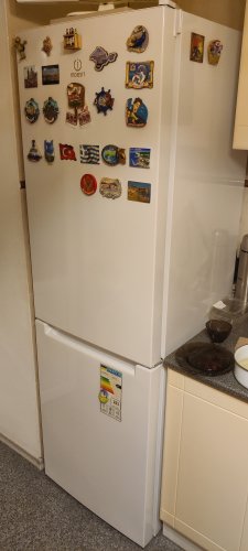 Фото Холодильник з морозильною камерою Indesit LI8 FF2I W від користувача Arlicino92