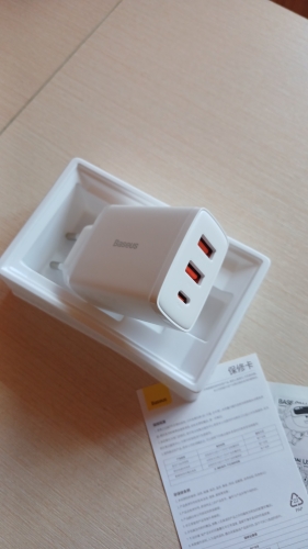 Фото Мережевий зарядний пристрій Baseus Compact Quick Charger 2U+C 30W White (CCXJ-E02) від користувача DarkFolko