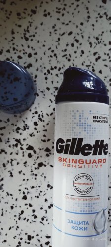 Фото  Gillette Гель для бритья  Skinguard Sensitive 200 мл (7702018493760) від користувача Long Gnol