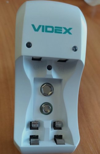 Фото Зарядний пристрій VIDEX VCH-N201 (23768) від користувача Mexanik