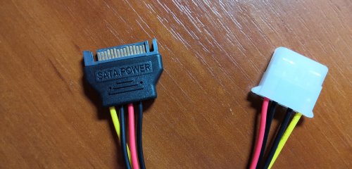 Фото Кабель SATA Cablexpert Molex to SATA power 0.15m (CC-SATA-PS-M) від користувача vetos