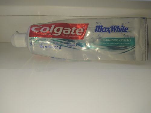 Фото зубна паста Colgate Max White White Crystals відбілююча зубна паста з фтором Crystal Mint 125 мл від користувача kalachyk