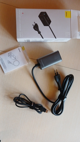 Фото Мережевий зарядний пристрій Baseus Wall Charger GaN3 Pro 2xUSB 2xType-C 65W Black with USB-C (CCGP040101) від користувача DarkFolko