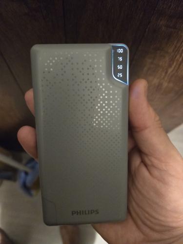 Фото Зовнішній акумулятор (павербанк) Philips DLP2010NV/62 10000mAh 12W Gray від користувача Rediska