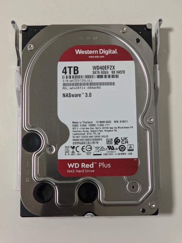 Фото Жорсткий диск WD Red Plus 4 TB (WD40EFZX) від користувача Ігор