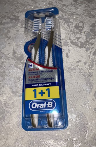 Фото набір Oral-B Набор зубных щеток  1+1 Pro-Expert Все В Одном средней жесткости (3014260022051) від користувача Sveta65