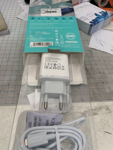 Фото Мережевий зарядний пристрій Hoco C104A Stage + USB Type-C White від користувача kalambur