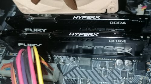 Фото Пам'ять для настільних комп'ютерів HyperX 16 GB (2x8GB) DDR4 2666 MHz Fury Black (HX426C16FB2K2/16) від користувача Pro Consumer