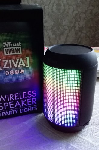 Фото Портативна колонка Trust Ziva with party lights (21967) від користувача Mexanik