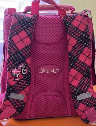 Фото  1 Вересня Рюкзак шкільний каркасний  H-11 Barbie red, 33.5*26*13.5 від користувача Mexanik