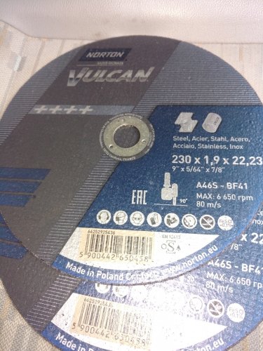 Фото Диск відрізний Norton Диск отрезной по металлу и нержавеющей стали VULCAN 180х22.2 мм t=1.6 мм (70V105) від користувача DO3ATOP
