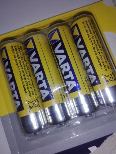Фото Батарейка Varta AAA bat Zinc-Carbon 4шт SUPERLIFE (02003101414) від користувача Каріна Шкуріна