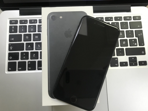Фото Смартфон Apple iPhone 7 32GB Black (MN8X2) від користувача Glebb74281