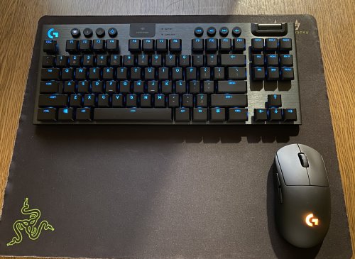 Фото Клавіатура Logitech G915 Gaming TKL Tenkeyless Lightspeed Wireless RGB Mechanical White (920-009664) від користувача Alexander Glushko