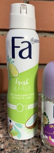 Фото дезодорант спрей Fa Fresh&Free Lime & Coconut Deodorant Spray 150 ml Дезодорант-спрей с Магний комплексом Аромат лайм-ок від користувача Maya