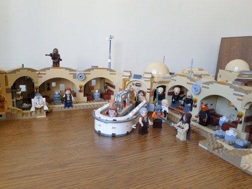 Фото Блоковий конструктор LEGO Star Wars Mos Eisley Cantina (75290) від користувача deleter777