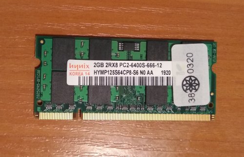 Фото Пам'ять для ноутбуків SK hynix 2 GB SO-DIMM DDR2 800 MHz (HYMP125S64CP8-S6) від користувача 