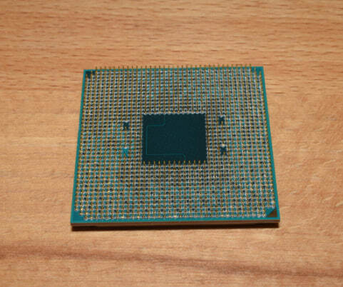 Фото Процесор AMD Ryzen 3 2200G (YD2200C5M4MFB) від користувача mandragor971