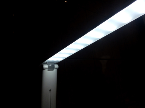Фото Офісна настільна лампа FERON LED DE1725 9W 6400K білий (24224) від користувача dr_ula