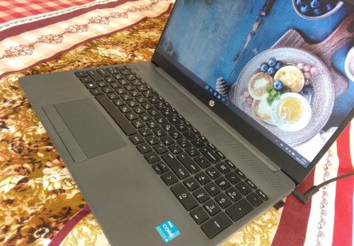 ноутбук HP 250 G9 (zoom)