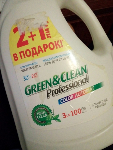 Фото Рідкий засіб для прання Green&Clean Professional гель для стирки цветной одежды 3 л (4823069702403) від користувача 