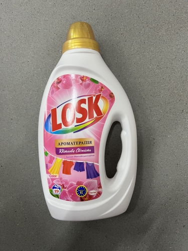 Фото Рідкий засіб для прання Losk Гель для прання  Color Аромат малайзійських квітів 0,855 л (9000101561166) від користувача Orestiv.