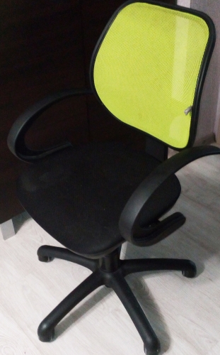 Фото Офісне крісло для персоналу Art Metal Furniture Байт/АМФ-5 Сетка черная (116963) від користувача dr_ula