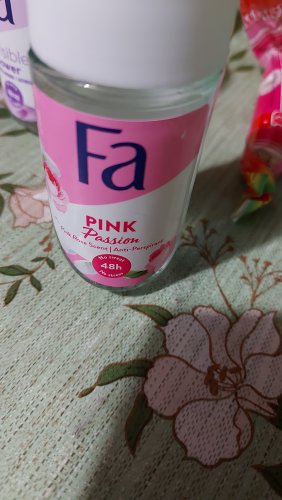 Фото роликовий дезодорант Fa Deodorant Pink Passion 50 ml Антиперспирант-ролик Чувственная роза (3838824149448) від користувача Seethe