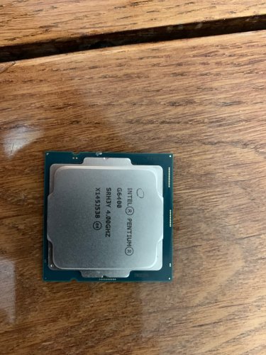 Фото Процесор Intel Pentium Gold G6400 (CM8070104291810) від користувача Игорь