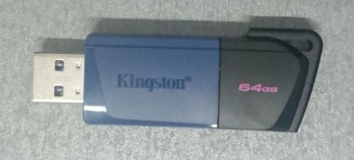 Фото Флешка Kingston 64 GB DataTraveler Exodia M USB 3.2 Blue (DTXM/64GB) від користувача Romanoff