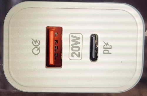 Фото Мережевий зарядний пристрій ColorWay Type-C PD + USB QC3.0 20W V2 White (CW-CHS025QPD-WT) від користувача 339