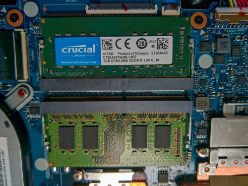 Фото Пам'ять для ноутбуків Crucial 8 GB SO-DIMM DDR4 2666 MHz (CT8G4SFRA266) від користувача Total