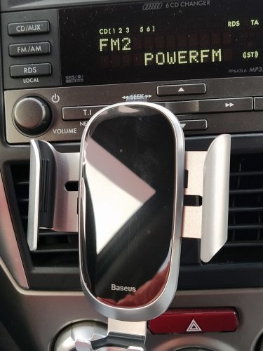 Фото Автомобільний тримач для смартфона Baseus Future Gravity Car Mount Black (SUYL-WL01) від користувача dr_ula