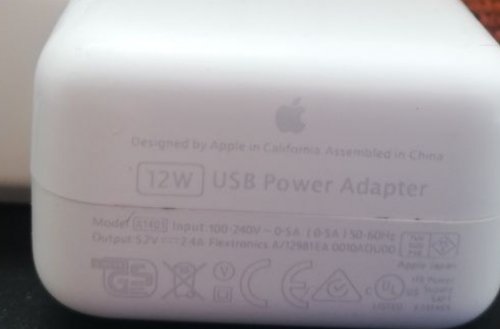 Фото Мережевий зарядний пристрій Apple 12W USB Power Adapter (MGN03ZM/A) від користувача Mexanik