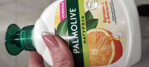 Фото рідке мило PALMOLIVE Жидкое крем-мыло для рук  Натурэль Витамин C и Апельсин 300 мл (8718951312050) від користувача Каріна Шкуріна