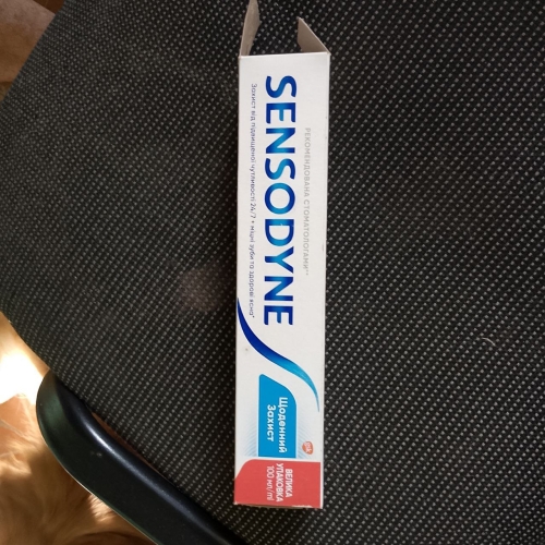 Фото зубна паста Sensodyne Зубная паста  Ежедневная защита, 100мл (5054563041272) від користувача vaz21063