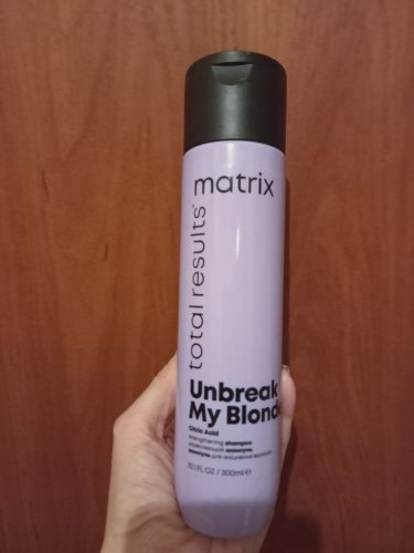 Фото  Matrix Total Results Unbreak My Blonde поживний шампунь для освітленого волосся 300 мл від користувача ЄвгеніКо