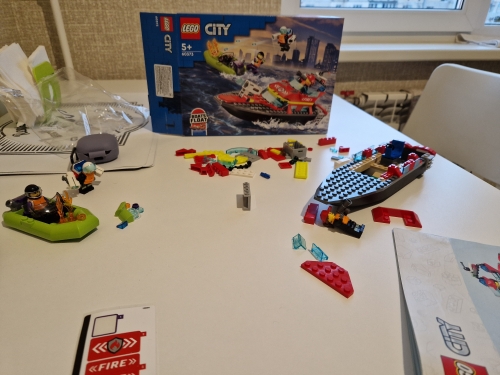 Фото Блоковий конструктор LEGO City Човен пожежної бригади (60373) від користувача 2364275
