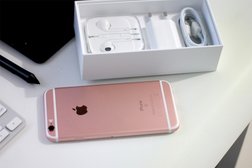 Фото Смартфон Apple iPhone 6s 16GB Rose Gold (MKQM2) від користувача Northwood
