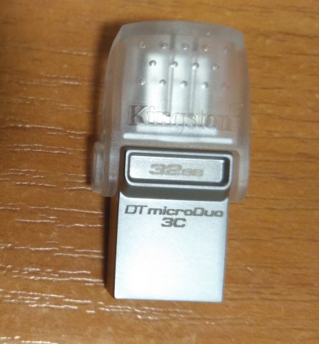 Фото Флешка Kingston 32 GB DataTraveler microDuo 3C (DTDUO3C/32GB) від користувача 